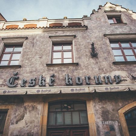 Hotel U Ceske Koruny Hradec Králové Dış mekan fotoğraf