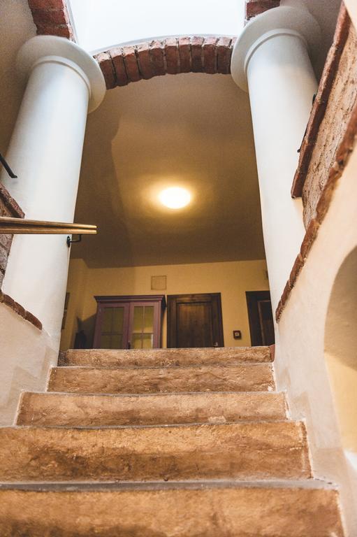 Hotel U Ceske Koruny Hradec Králové Dış mekan fotoğraf