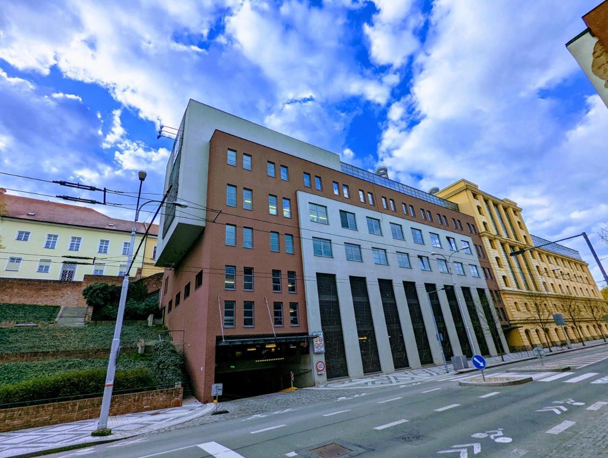 Hotel U Ceske Koruny Hradec Králové Dış mekan fotoğraf