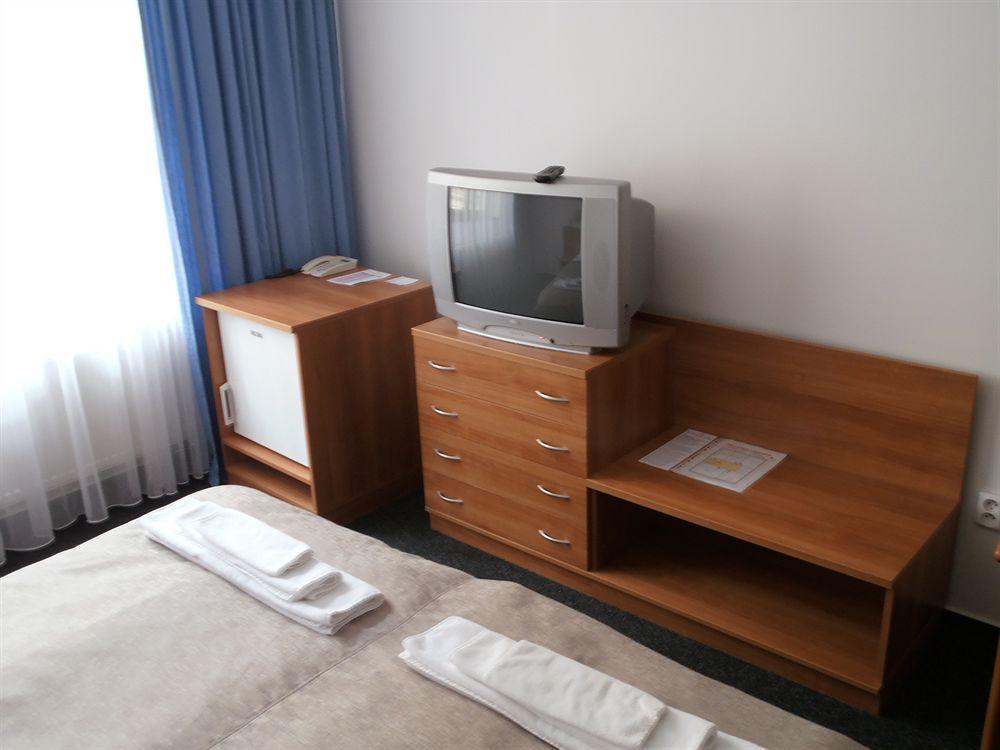 Hotel U Ceske Koruny Hradec Králové Dış mekan fotoğraf