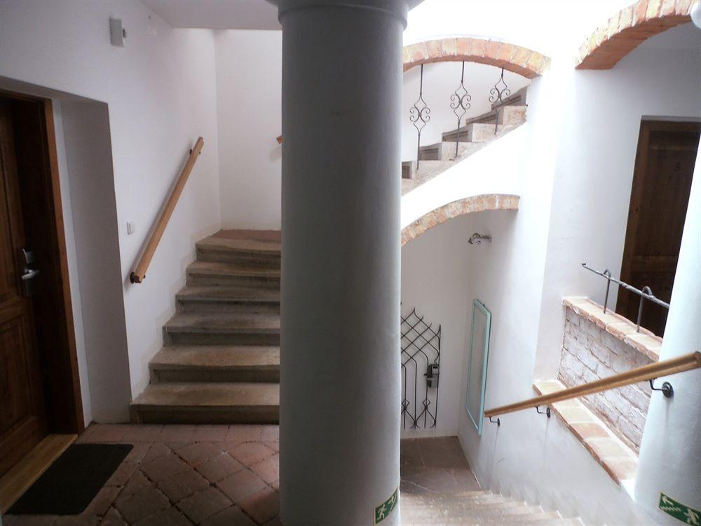 Hotel U Ceske Koruny Hradec Králové Dış mekan fotoğraf