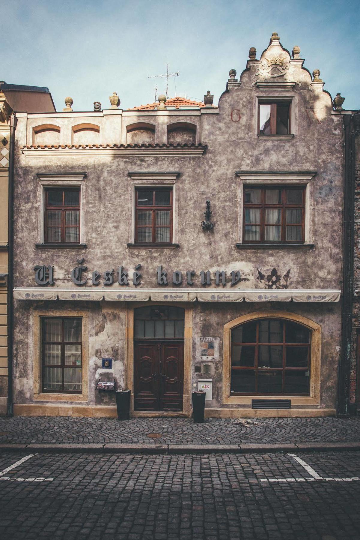 Hotel U Ceske Koruny Hradec Králové Dış mekan fotoğraf